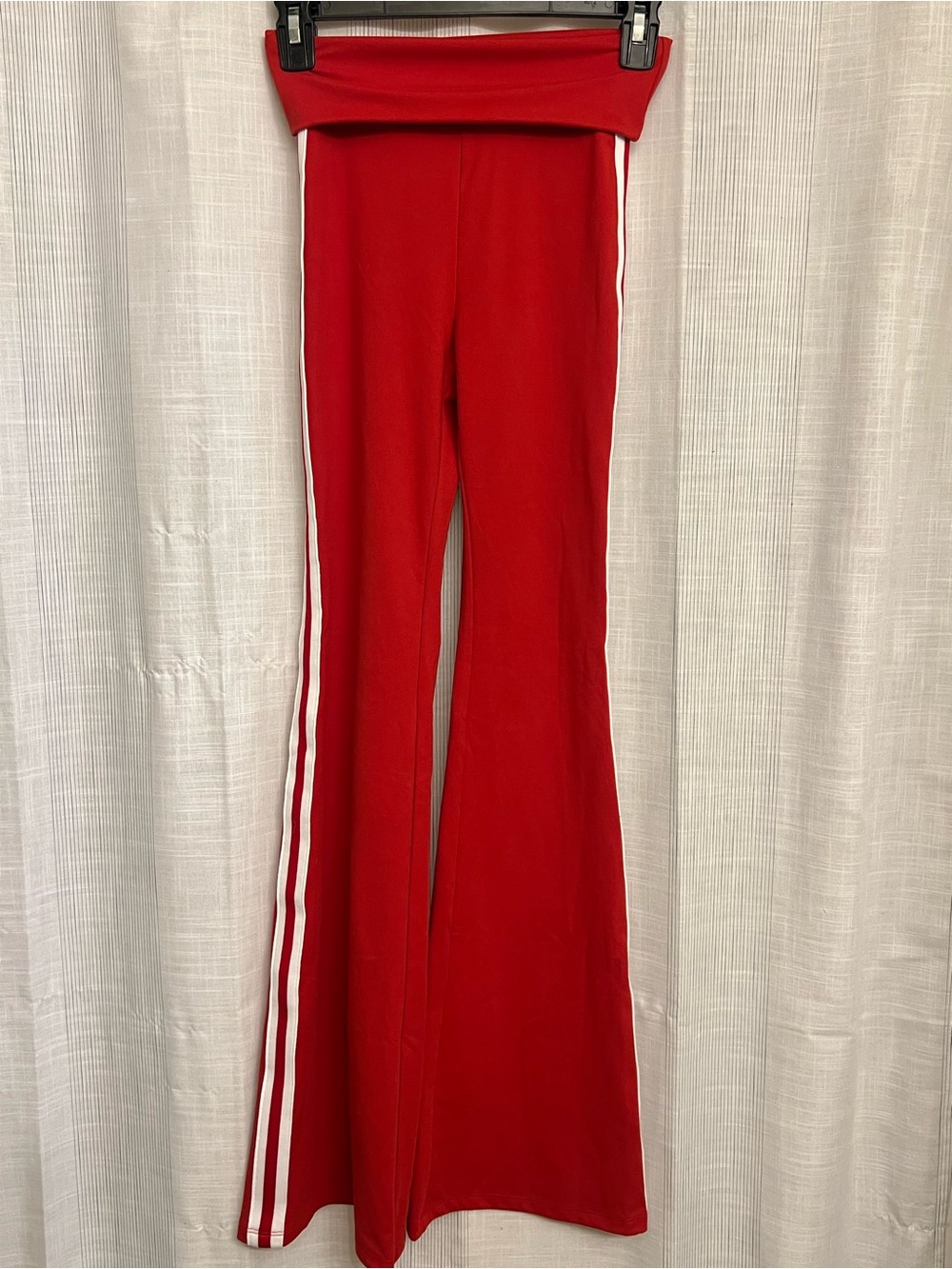 NWT VERY flattering red and white striped yoga pants